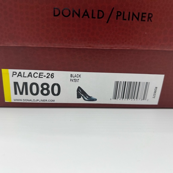 Two pairs of Donald/Pliner leather heels - Picture 4 of 10